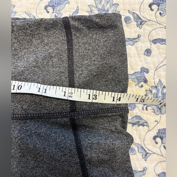 Athleta Yoga Pants Leggings Heathered Gray Size Medium Flared Leg - Picture 2 of 7